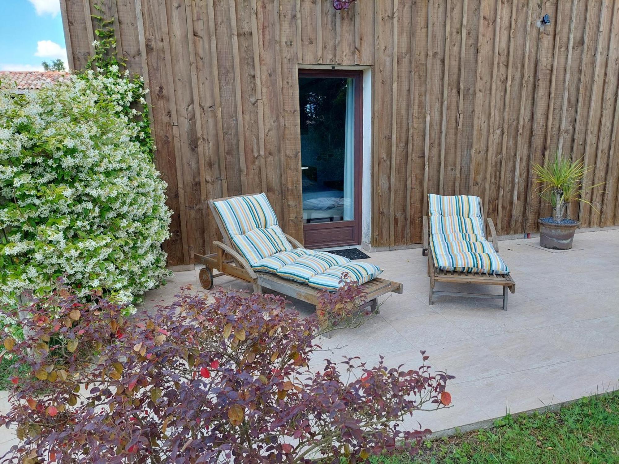 Gite Cosy Grand Confort Dans Un Ecrin De Verdure Agudelle Екстер'єр фото